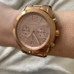 Micheal Kors wrist watch
